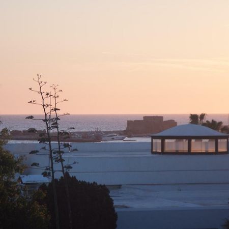 Mare Monte Seaview Boutique Apartment 파포스 외부 사진