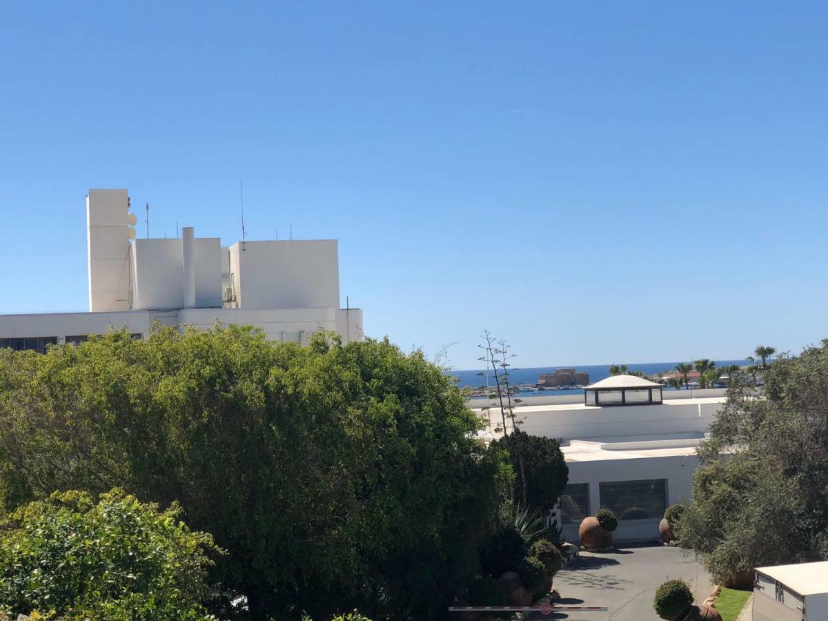 Mare Monte Seaview Boutique Apartment 파포스 외부 사진