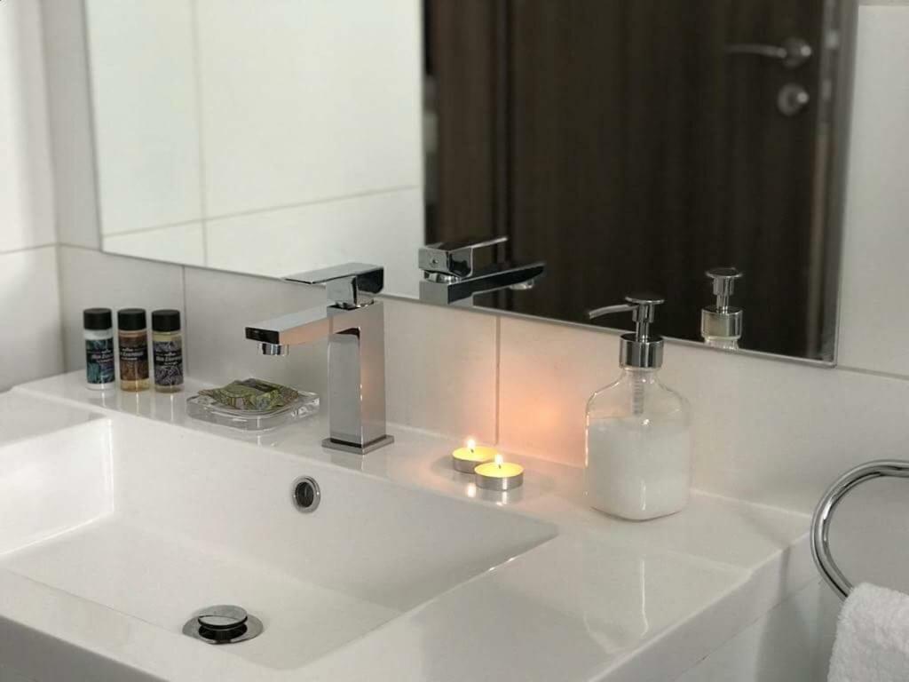 Mare Monte Seaview Boutique Apartment 파포스 외부 사진