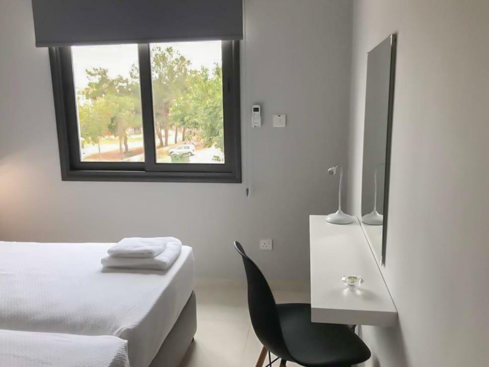Mare Monte Seaview Boutique Apartment 파포스 외부 사진
